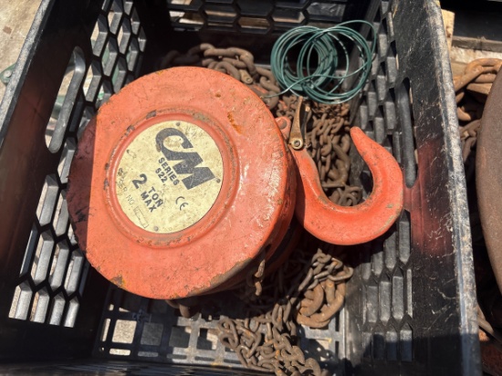 CM Series 522 2-Ton Chain Hoist