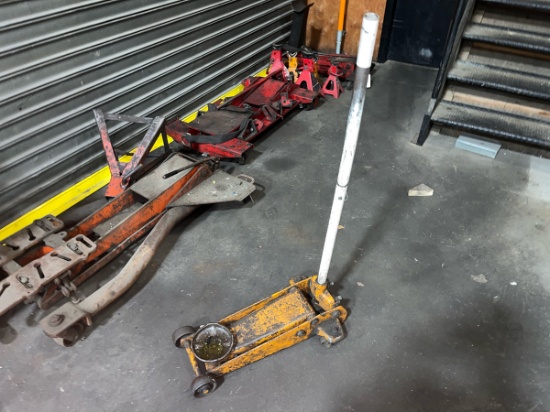 2-1/2-Ton Floor Jack