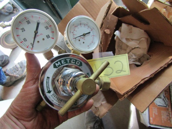 Oxygen Regulator
