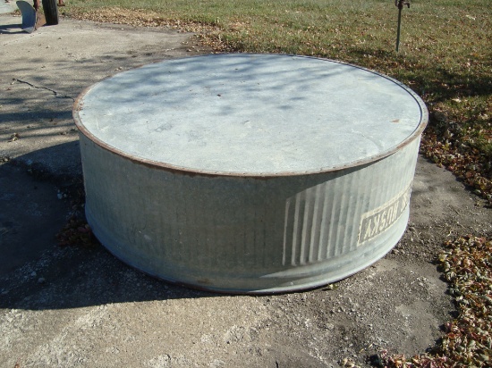 6’ round steel water tank