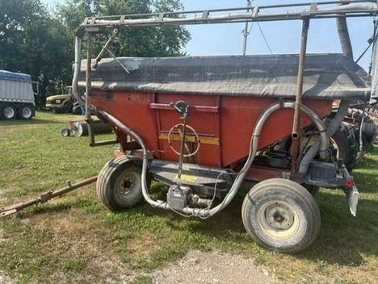 150-Bushel Gravity Seed-Vac Wagon