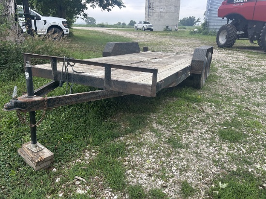 Tandem-Axle Flatbed Trailer