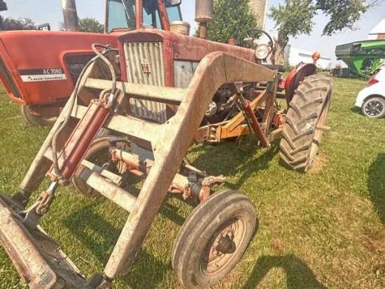 Farmall 504 Gas Tractor with Freeman Loader