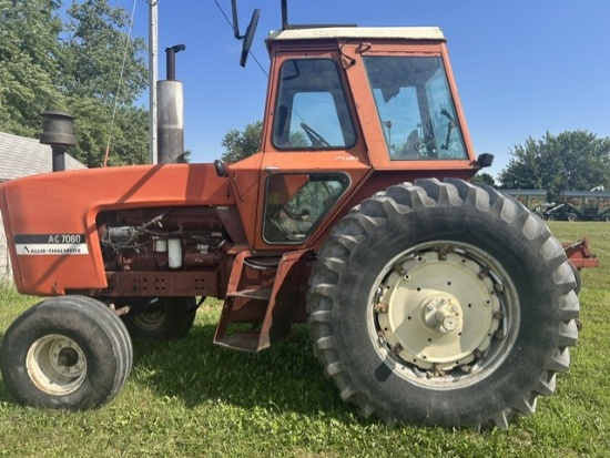 Allis-Chalmers 7060 Diesel Tractor