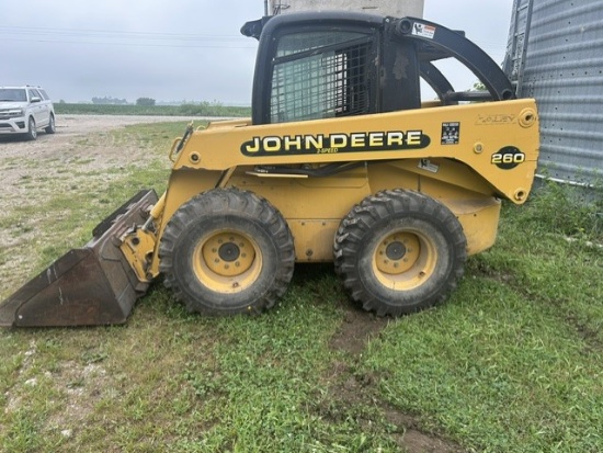 John Deere 260 Skid Loader