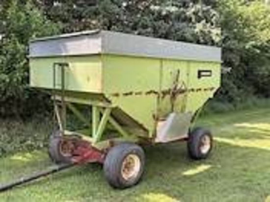 Parker 3000 Single-Door Gravity Wagon