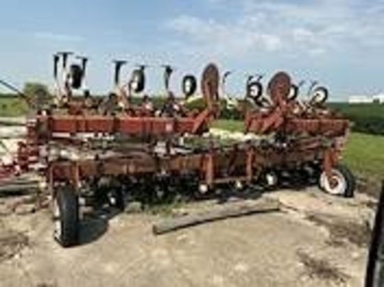 IH 153 12-Row 30-Inch Converted Cultivator