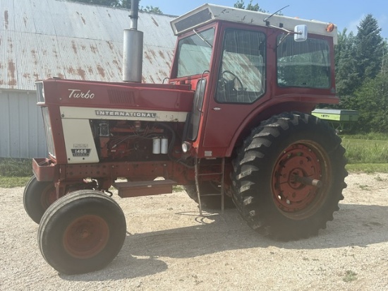 Parker 4000 Gravity Wagon - Neighbor