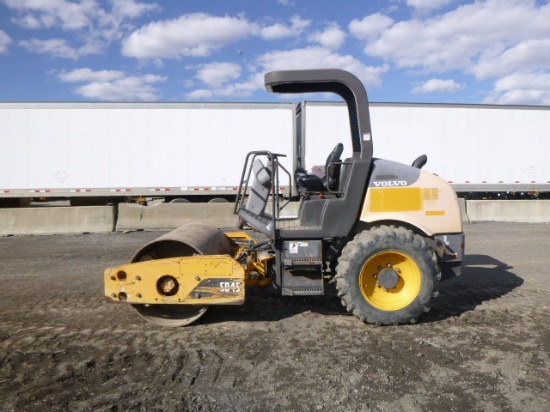 14 Volvo SD45 Compactor (QEA 5413)