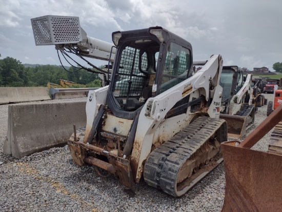 20 Bobcat T770 Skid Loader (QEA 7748)