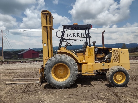 99 John Deere 482C Forklift (QEA 4767)