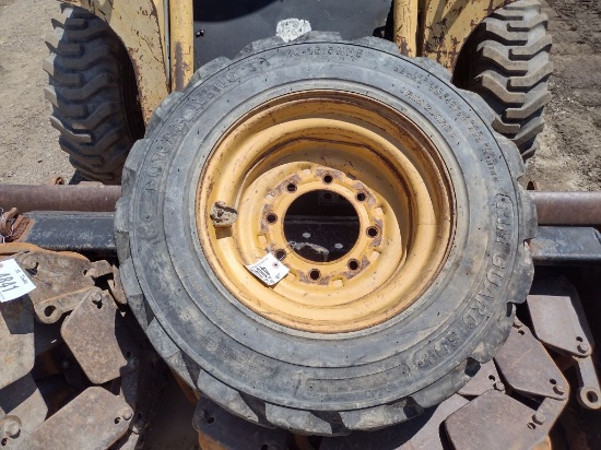 John Deere Skid Loader Tire on Rim (QEA 4840)