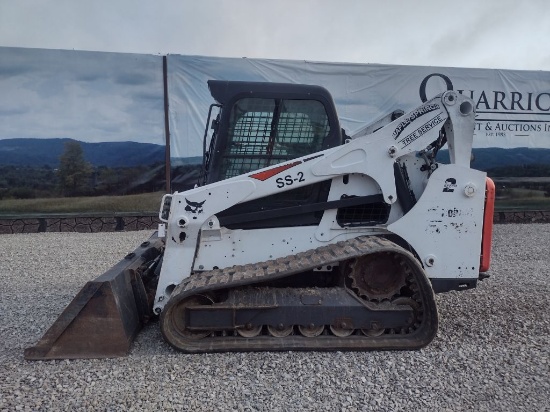 19 Bobcat T740 Skid Loader (QEA 4949)