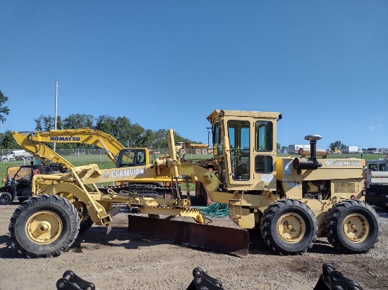 85 Champion 710-A Motor Grader (QEA 4974)