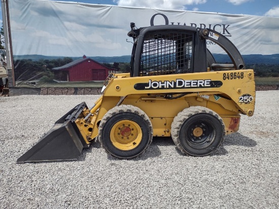02 John Deere 250 Skid Loader (QEA 6114)