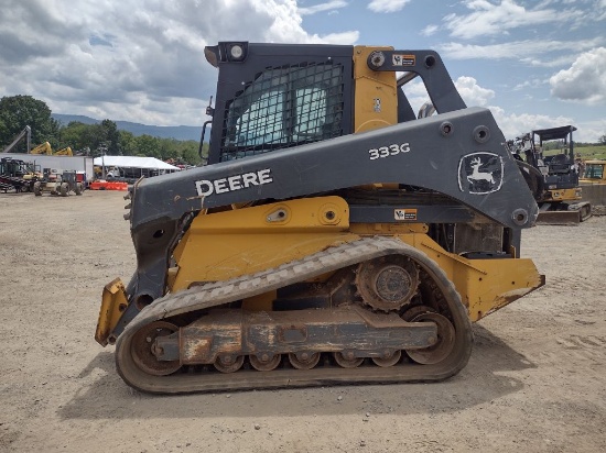 21 John Deere 333G Skid Loader (QEA 6636)