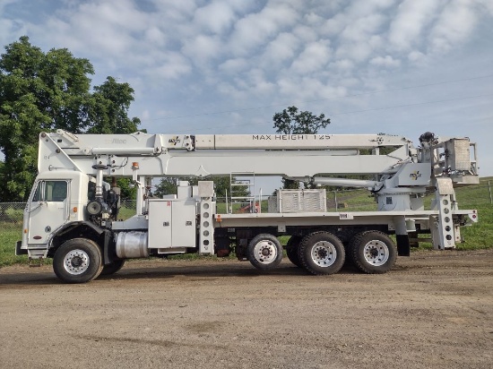 07 Peterbilt PB320 Bucket Truck^Title^^Book & Keys (QEA 4779)