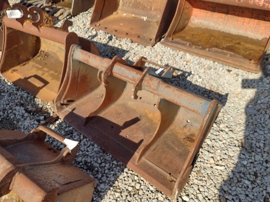38 inch Bobcat Clean Out Bucket (QEA 7623)