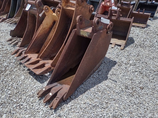 Ford New Holland Backhoe 12 inch Bucket (QEA 7742)