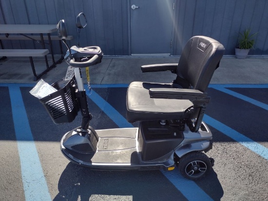21 Pride Mobility Scooter^BOOK^ (QEA 5101)