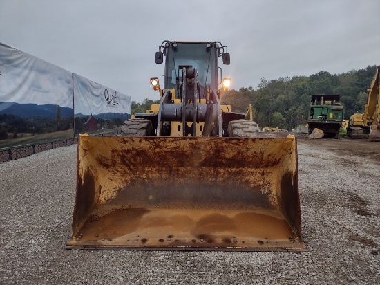 John Deere 624K Wheel Loader (QEA 7876)
