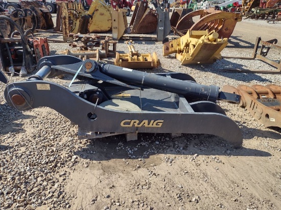 Craig 44 in Hyd Exc Thumb (QEA 7393)