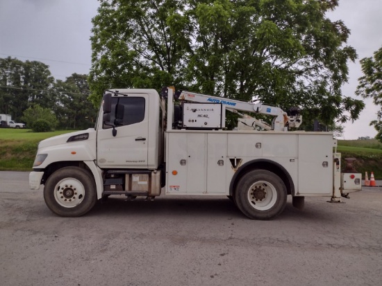 15 Hino 338 Service Truck^TITLE^ (QEA 8460)