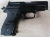 139 ~ HAND GUN SIG SAUER BIG ARMS P229 ~ AD25086 ~ 357 CALIBER