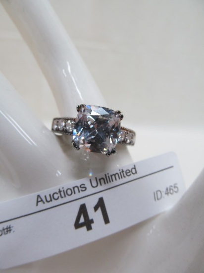 STERLING SILVER CZ RING SIZE 7