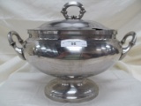 STAINLESS SOUP TUREEN NO LADLE