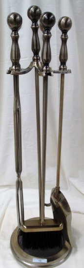 5 PC (4 TOOLS AND STAND) FIRE PLACE TOOLS