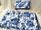 BLUE AND WHITE FLORAL KING SIZE QUILT WITH 2 KING SHAMS