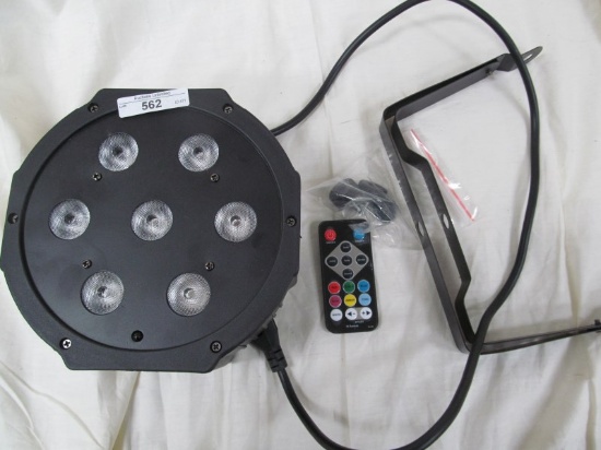 7 X 10 W LED PAR LIGHT WITH REMOTE(NEEDS BATTERY) WITH BRACKET