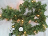 LIGHTED GARLAND 9'