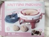 KNITTING MACHINE