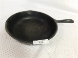 WAGNER WARE CAST IRON SKILLET 8