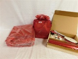 LOT OF 12 ESTEE LAUDER GIFTS BAGS & TOMMY HILFIGER GIFT WRAP SET