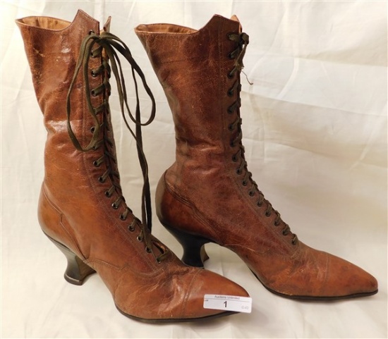 ANTIQUE LEATHER BOOTS