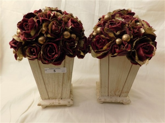 2 SILK ROSES IN WOODEN VASES