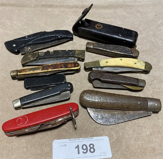 LOT OF POCKET KNIVES FOR PARTS