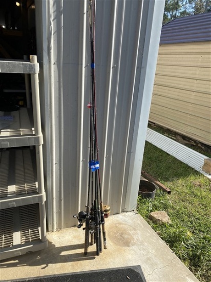 GROUP LOT OF FISHING RODS & REELS