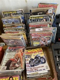 LARGE LOT OF EASY RIDER / MOTORCYCLE MAGAZINES