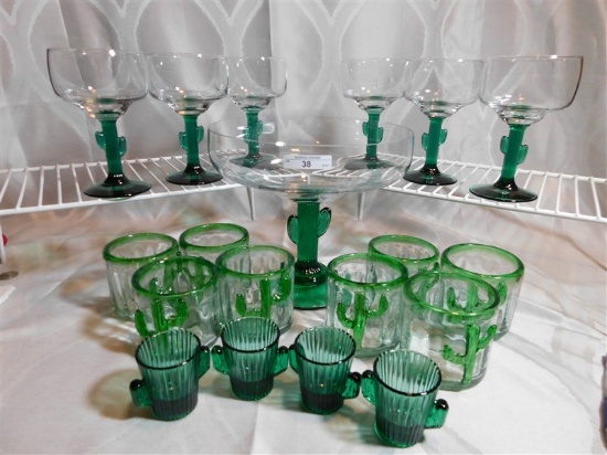 LOT OF 19 PIECES CACTUS BARWARE