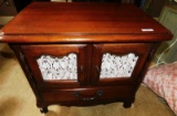 DREXEL COUNTRY FRENCH NIGHT STAND