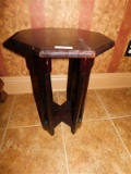 SMALL ACCENT TABLE - 19