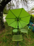 5 PIECE GREEN PATIO SEAT/TILT UMBRELLA