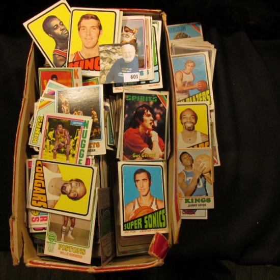 Shoe Box full of old Basket Ball & Hockey Cards.