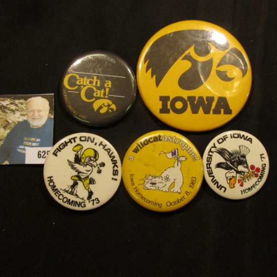 (5) Different 1970-80 Hawkeye Homecoming Pin-backs.