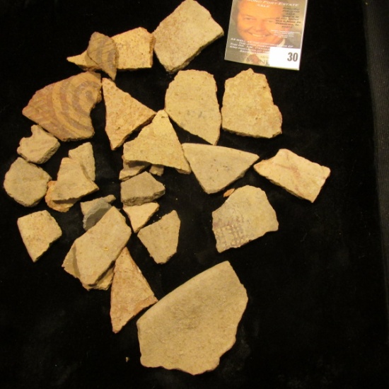 Mixed group and time period of Pre-Columbian Pottery Shards.