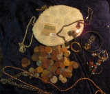 1537 _ White H& made Beaded & clasp lock Purse containing  a variety of costume Jewelry & Foreign co